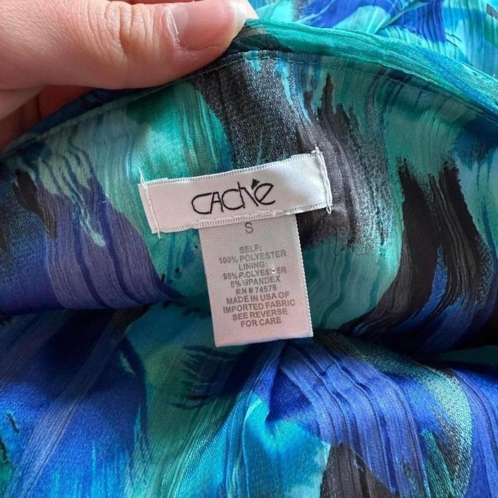 Y2K Cache Abstract Halter Top - Picture 6 of 7
